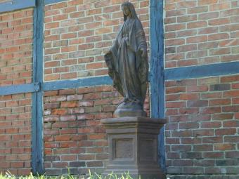 Large Garden Statue of Mary on Pedestal – 170 cm – Stone Oxide