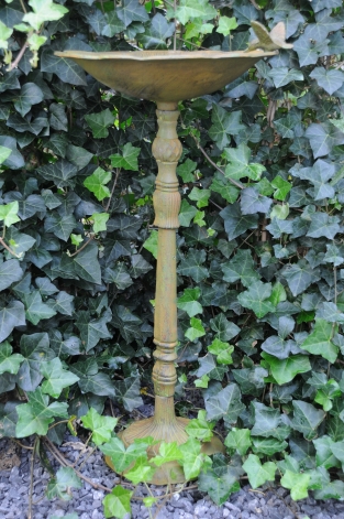 LAST ONE: Vogelbad met Hummingbird XL, gietijzer, antiek groen-rust.