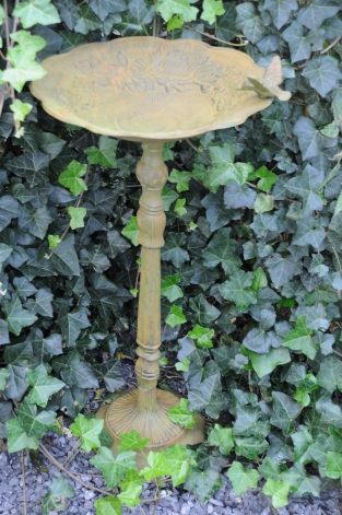 LAST ONE: Vogelbad met Hummingbird XL, gietijzer, antiek groen-rust.