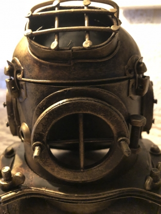 Nautical brass-look diving helmet, beautiful!!