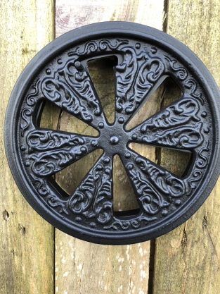 Verstelbaar luchtrooster, openhaard rooster rond, gietijzer zwart. only one