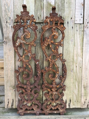 Heavy solid cast iron balcony element rest, stair style.