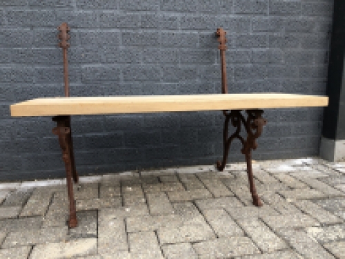 Satz loser Seitenteile Bank Lion