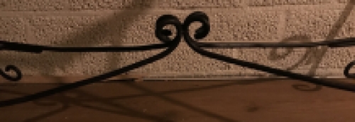 Antieke side table, decoratieve tafel, bruin