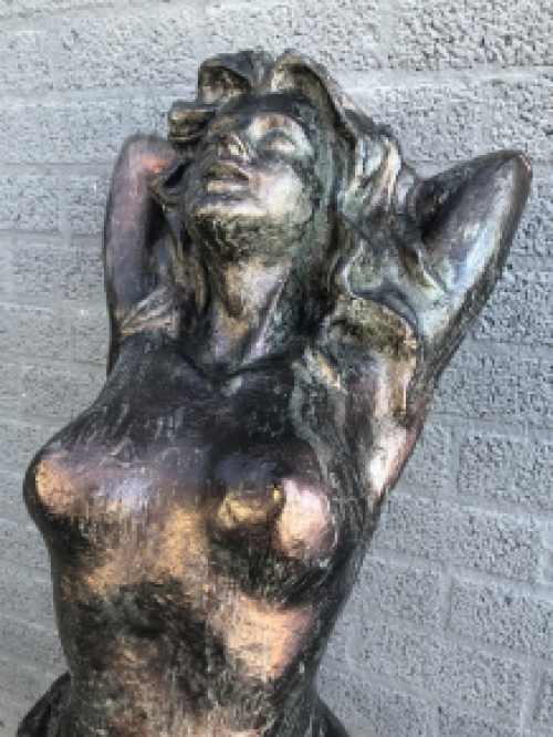 Beeld Vrouwenfiguur - Gietijzer - 75 cm Hoog - Bronslook Rust