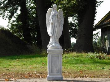 Große Engelsfigur mit Rosen auf Sockel – 117 cm – Stein