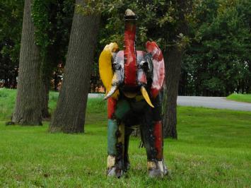 Igor the Elephant - 80 x 100 cm - Colorful Sculpture - African Artwork