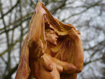 Statue Nackte Frau drapiert – 67 cm – Polystone