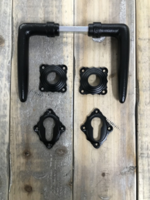 PZ-Garnitur, Türgarnitur schwarz mit Rosetten, PZ - für Haustüren