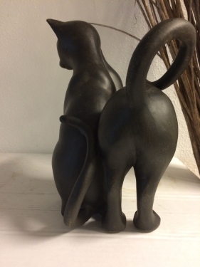 Set of 2 cats playing, polystyrene.
