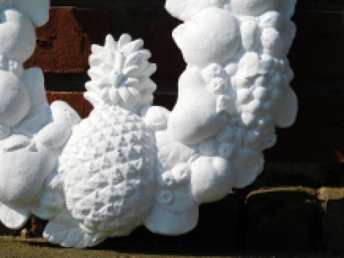 Wandschmuck Obstkranz - Stein massiv