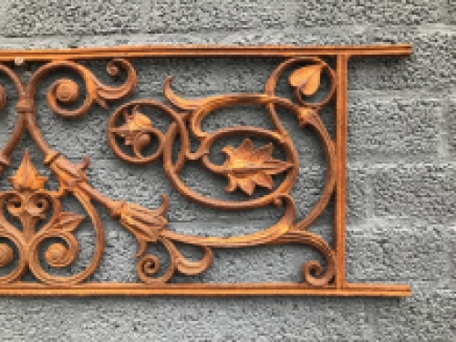 Balcony railing - Window rack - Cast iron Rest