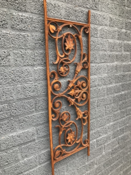 Balcony railing - Window rack - Cast iron Rest