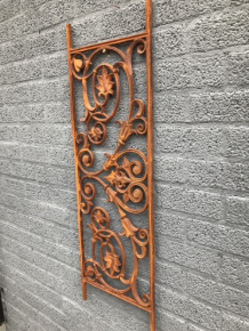 Balcony railing - Window rack - Cast iron Rest