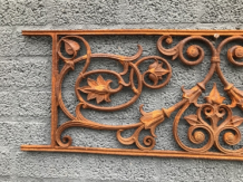 Balcony railing - Window rack - Cast iron Rest
