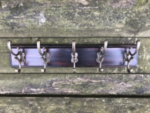 Garderobe, Holzschrank, Garderobenständer aus antikem Messing