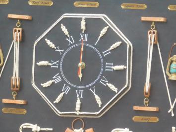 Maritime Wanddekoration mit Schiffsknoten und Uhr - 66 cm