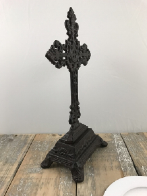 Cross on a Stand – 25 cm – Cast Iron – Standing Crucifix