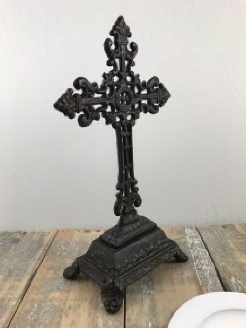 Cross on a Stand – 25 cm – Cast Iron – Standing Crucifix