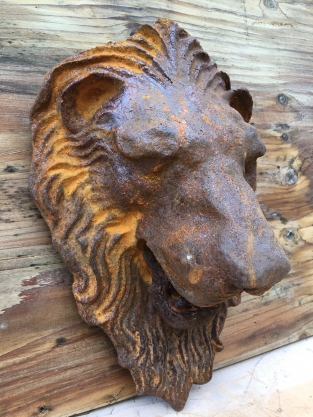 Wall fountain, water spout -forced lion head, cast iron.