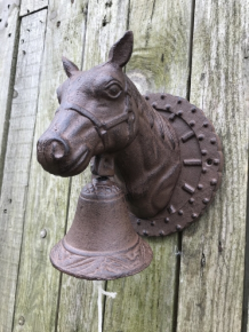 Deurbel Paardenhoofd - Gietijzer - Sierlijke Wandbel