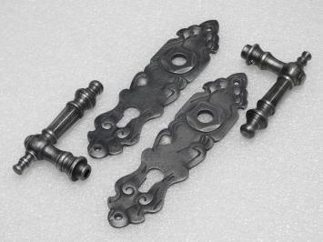 Set Deurbeslag - Klinken Victoria + Deurplaten Royale PC 92 - Gietijzer Verzinkt