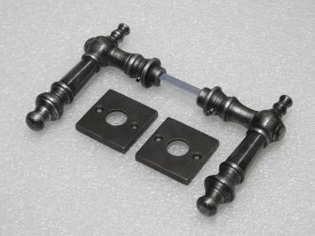 Türgriff-Set „Victoria“ + quadratische Griffrosetten – verzinktes Gusseisen