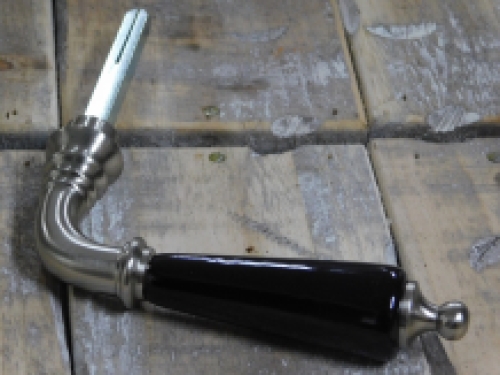 Drückergarnitur, nickel-matt, mit schwarzem Porzellangriff inkl. Dorn 8 mm x 10 cm, 2 Griffrosetten, 2 Schlüssellochrosetten