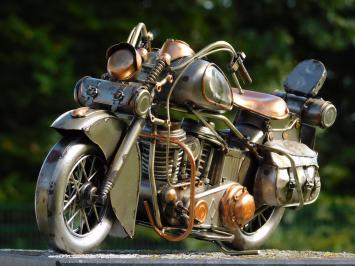 Vintage Motor - 38 cm - Handcrafted from Metal