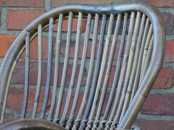 Einmalig: Vintage Schaukelstuhl - Handgefertigt - Korbgeflecht - inkl. Grizzly Plaid