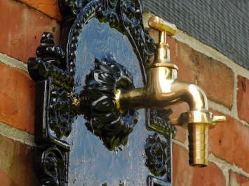 Wandbrunnen – Schwarz – Aluminium mit Messingarmatur