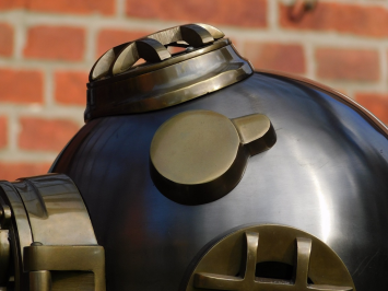 XL Duikhelm - 50 x 48 cm - United States Navy - Messing